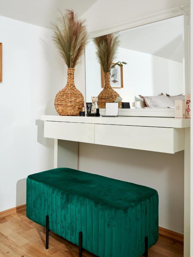 ספליט Modern & Spacious Rooftop Apartment With Natual Sunlight מראה חיצוני תמונה