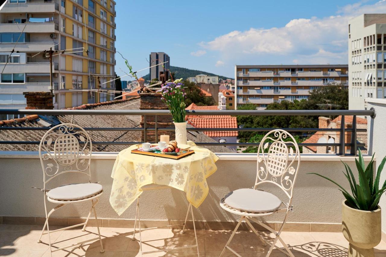 ספליט Modern & Spacious Rooftop Apartment With Natual Sunlight מראה חיצוני תמונה