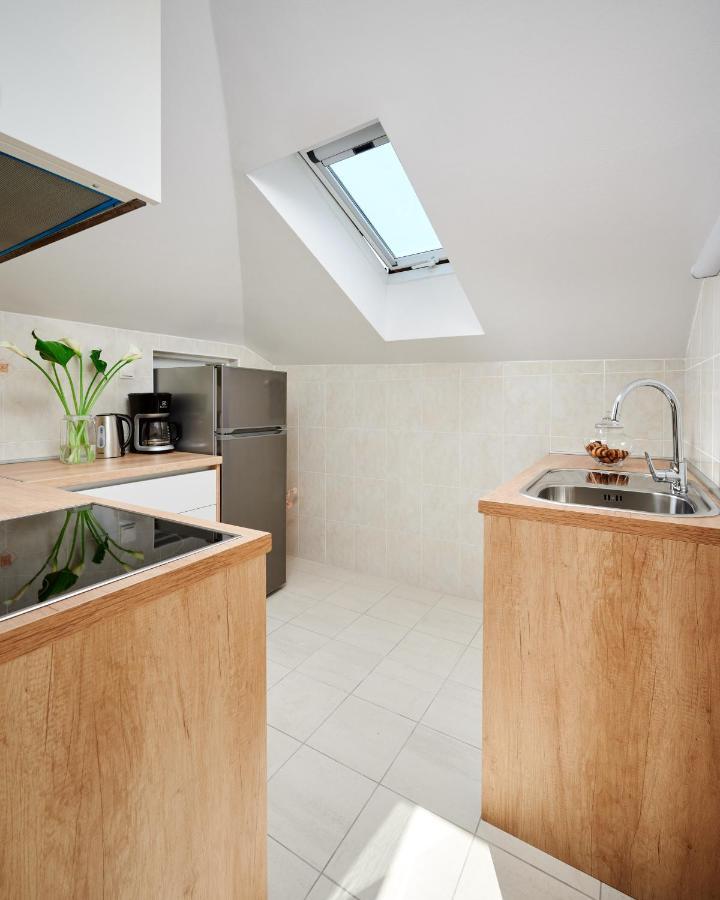 ספליט Modern & Spacious Rooftop Apartment With Natual Sunlight מראה חיצוני תמונה