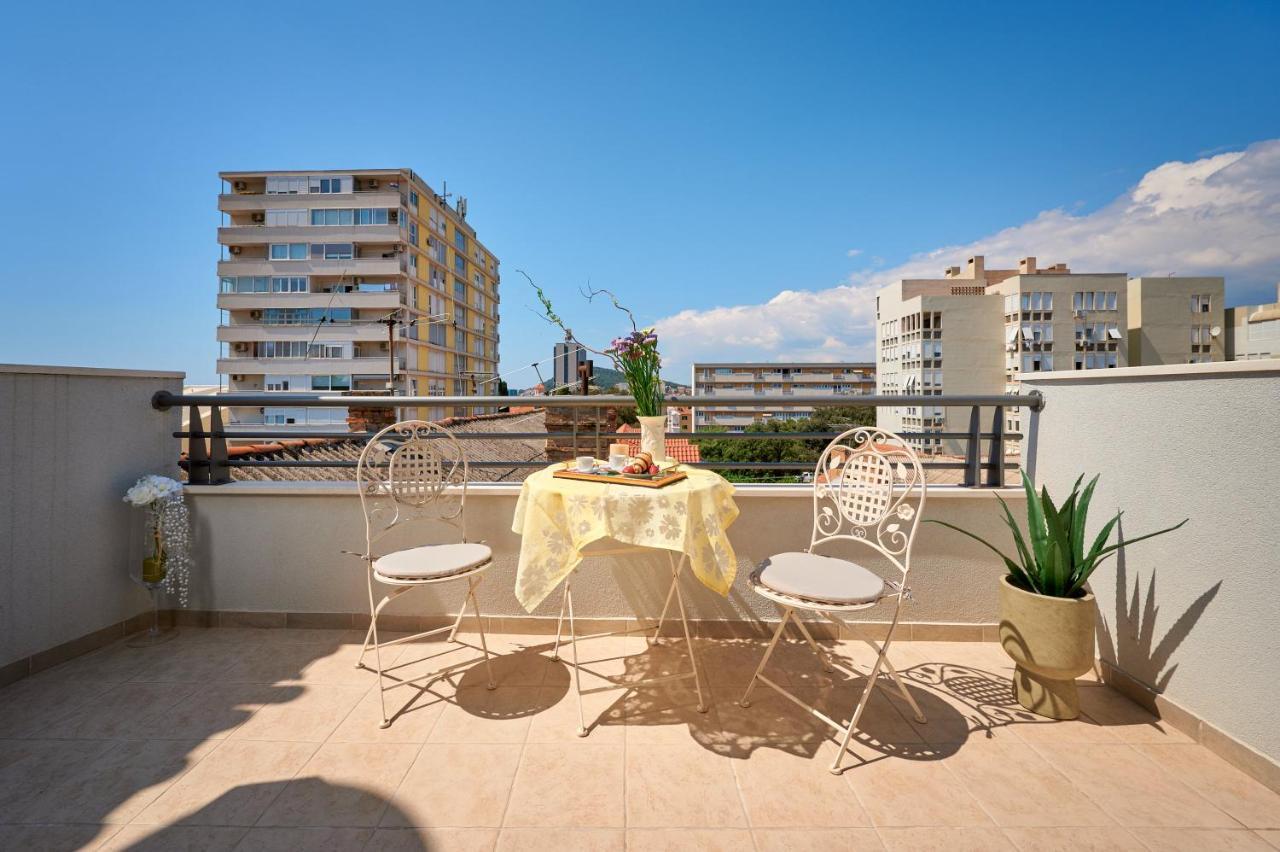 ספליט Modern & Spacious Rooftop Apartment With Natual Sunlight מראה חיצוני תמונה